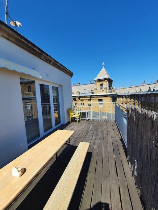 Beauty On The Rooftop With Ac And Rooftop Terrace Budapest Eksteriør billede